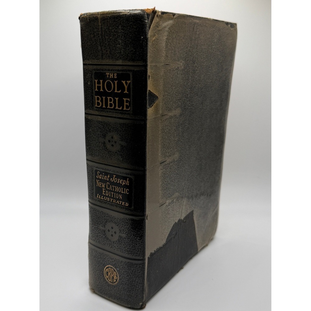 Vintage 1962 Saint‎ Joseph New Catholic Edition Holy Bible Illustrated Hardcover